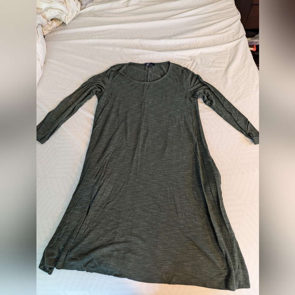 Casual dress - Picture 2 of 3